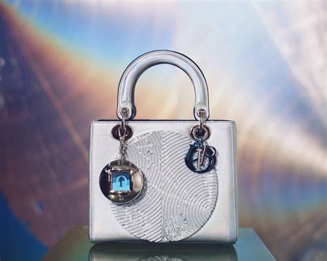 minibolso lady dior|Discover the 9th Edition of DIOR Lady Art Project.